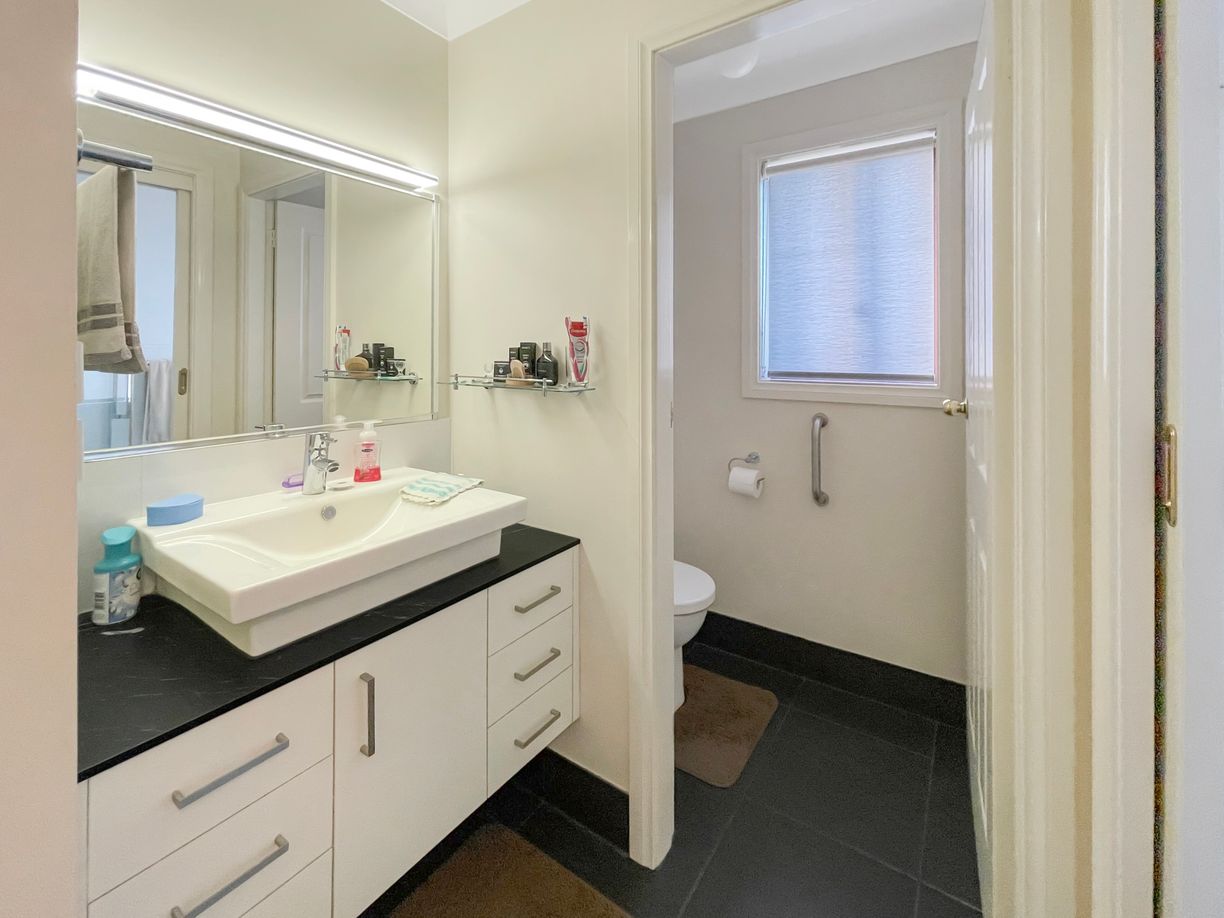 Units 1-3/44 Murringo Street — photo 8 of 22