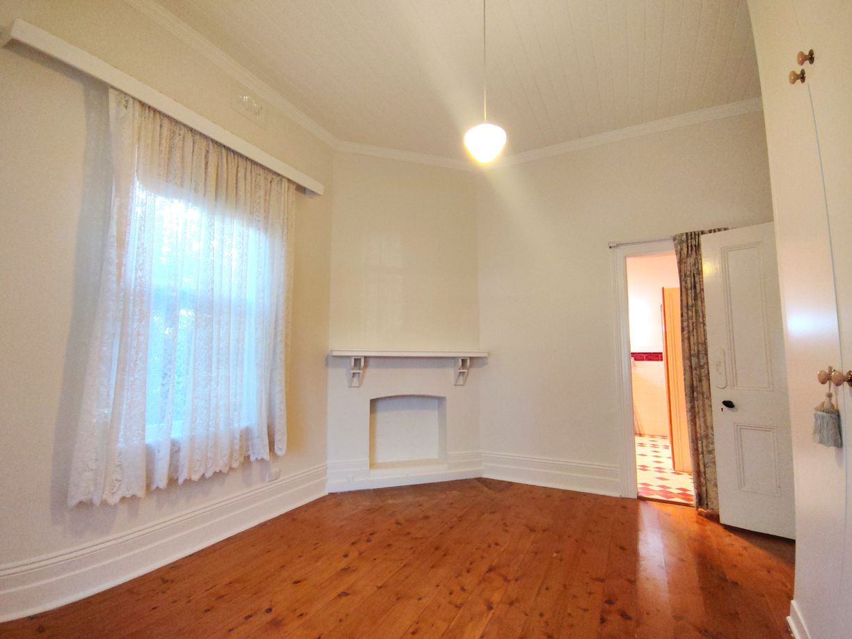 33 Forbes Street — photo 15 of 30