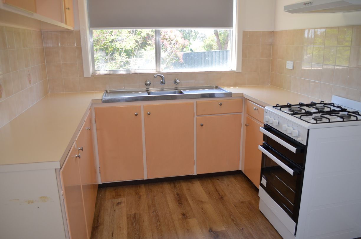 18 Warraderry Street — photo 4 of 11