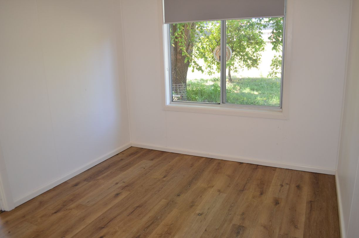 18 Warraderry Street — photo 8 of 11