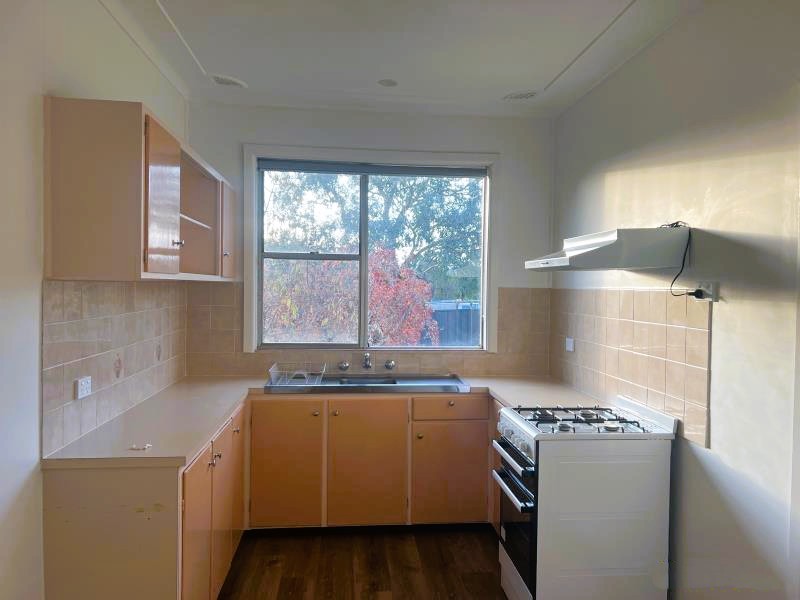 18 Warraderry Street — photo 5 of 11