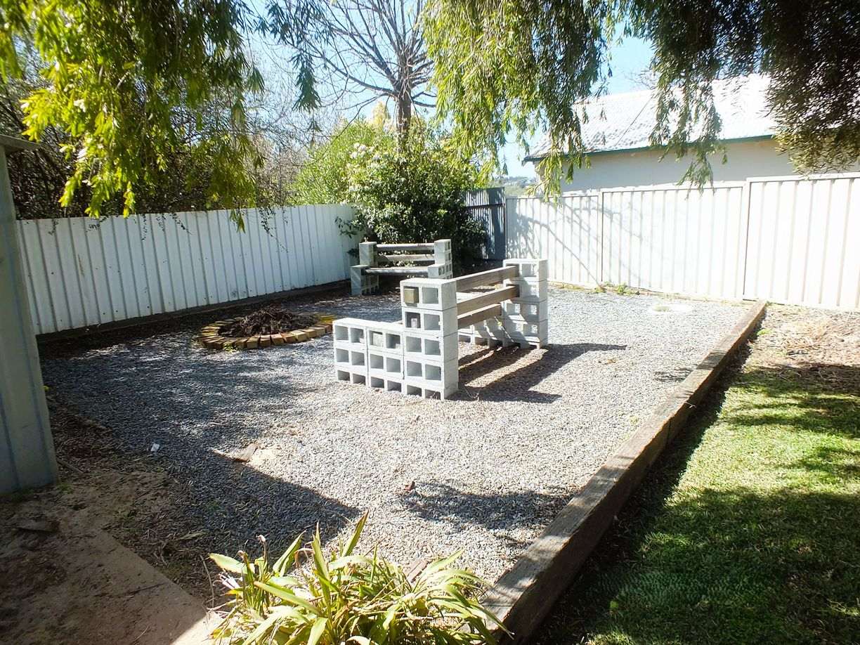 2 Graham Street — photo 14 of 15