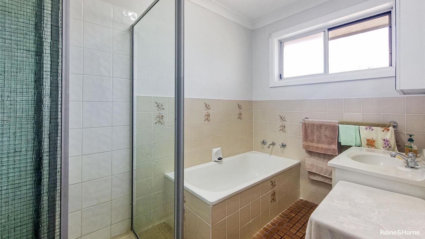 1/61 Blackett Avenue — photo 5 of 6
