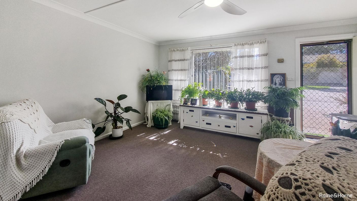 1/61 Blackett Avenue — photo 3 of 6