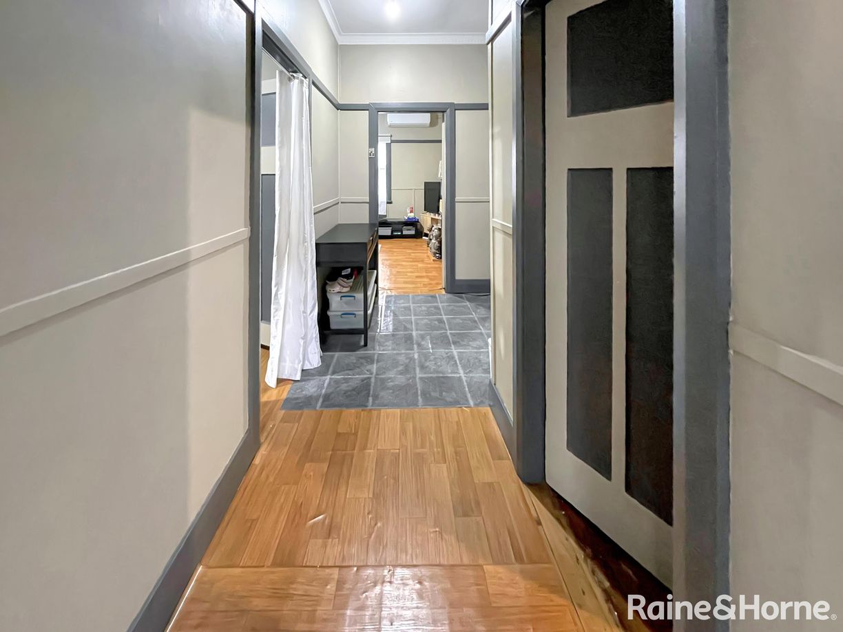 61 Thornhill Street — photo 4 of 12