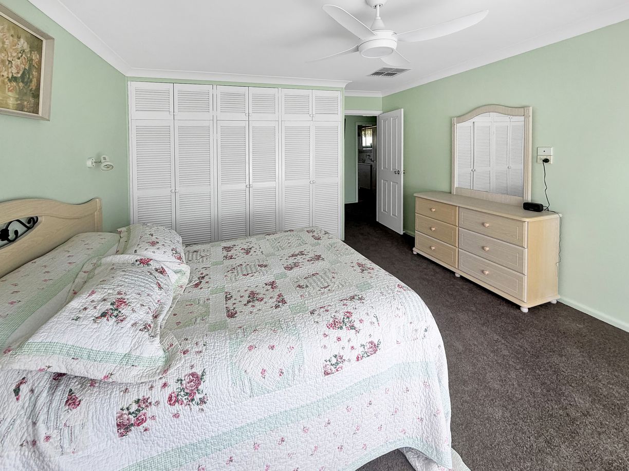 25 Watson Street — photo 4 of 11