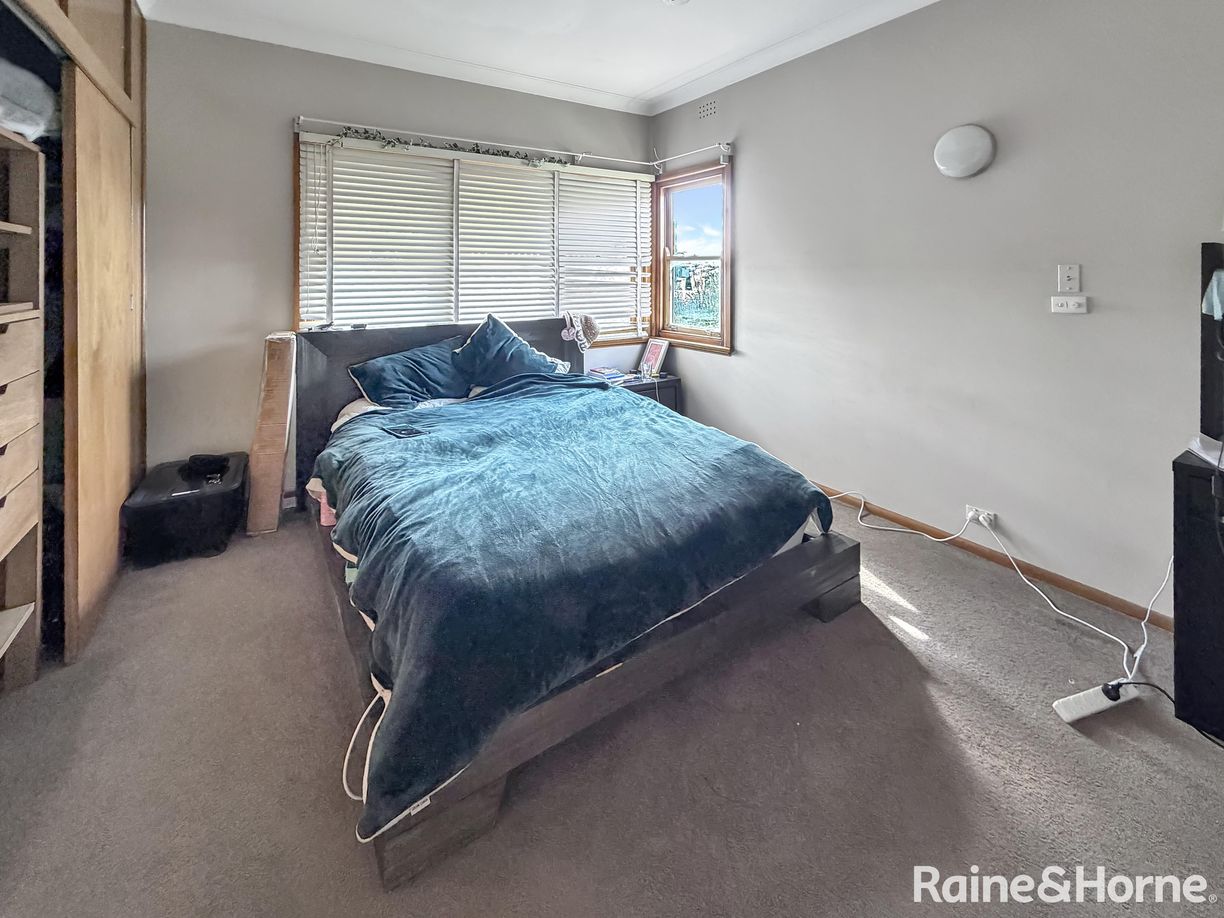 38 McLerie Street — photo 5 of 11