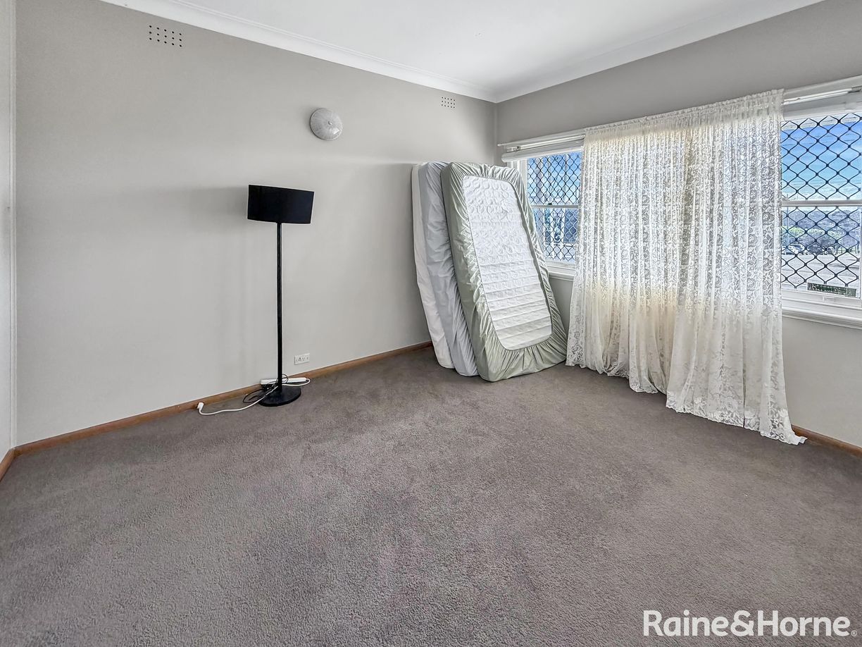 38 McLerie Street — photo 7 of 11
