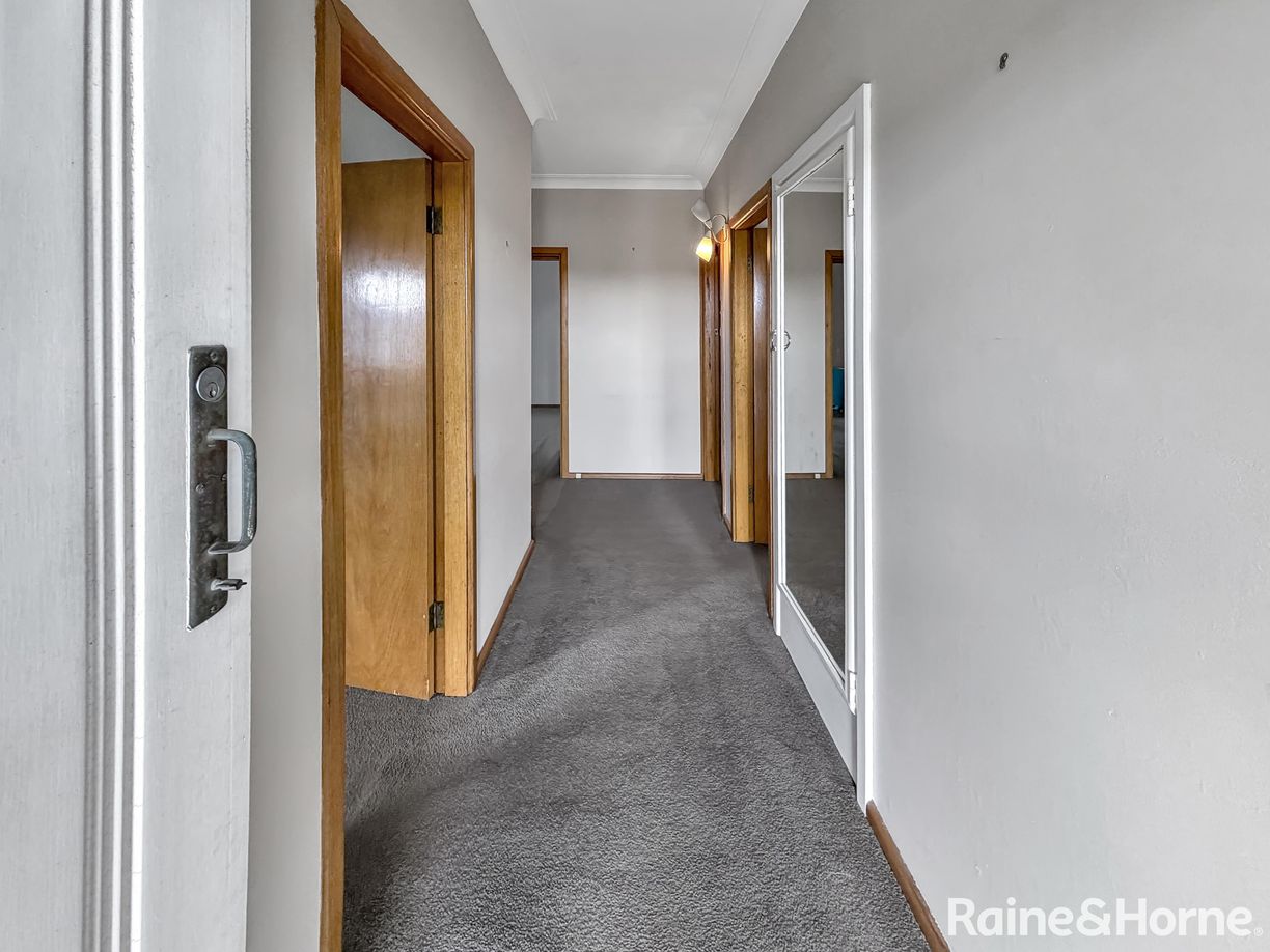 38 McLerie Street — photo 10 of 11