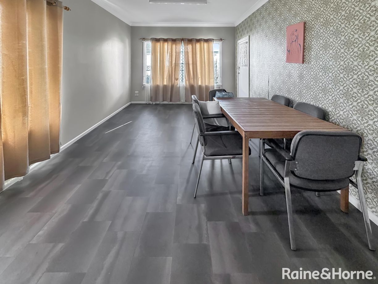 38 McLerie Street — photo 4 of 11