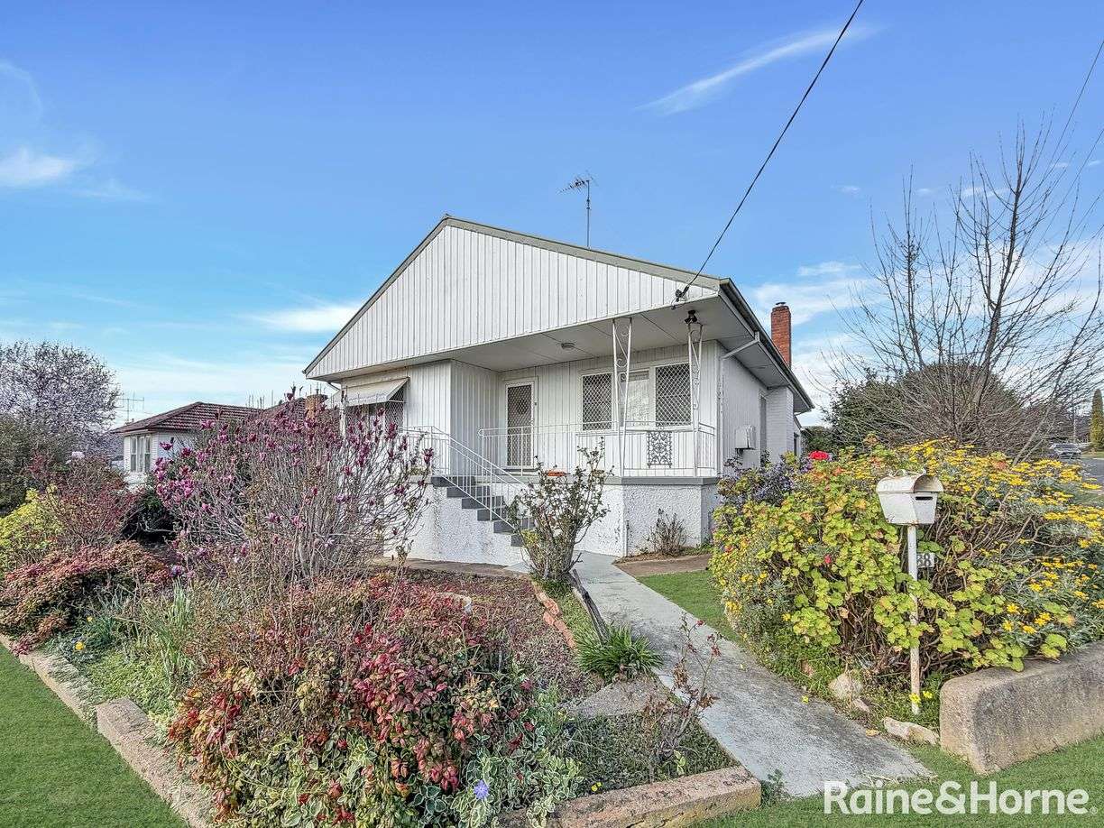 38 McLerie Street — photo from Raine & Horne Young