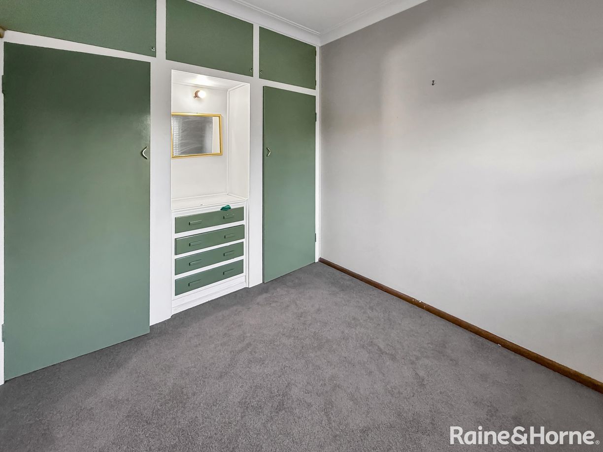 38 McLerie Street — photo 6 of 11
