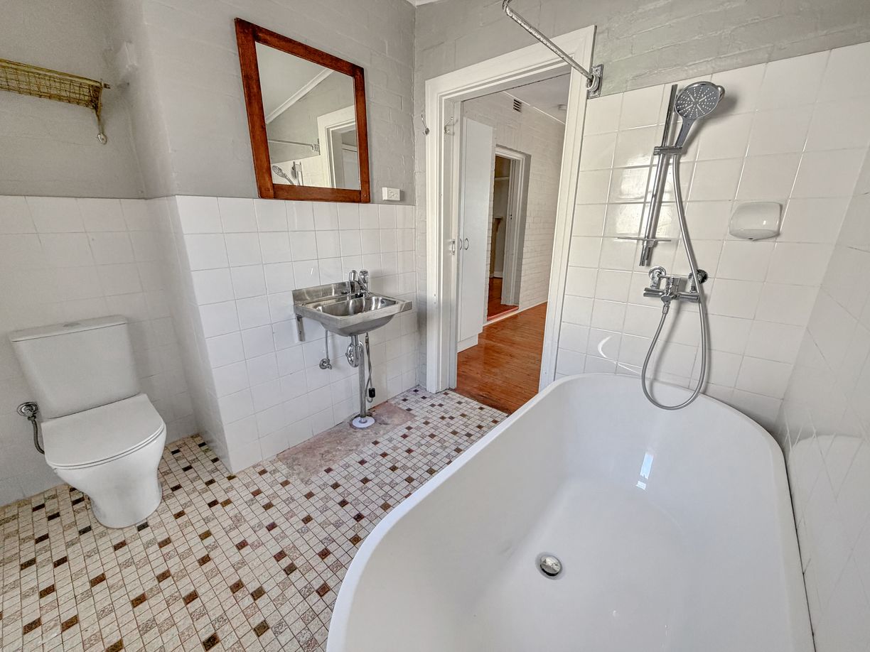 61 Edwards Street — photo 9 of 12