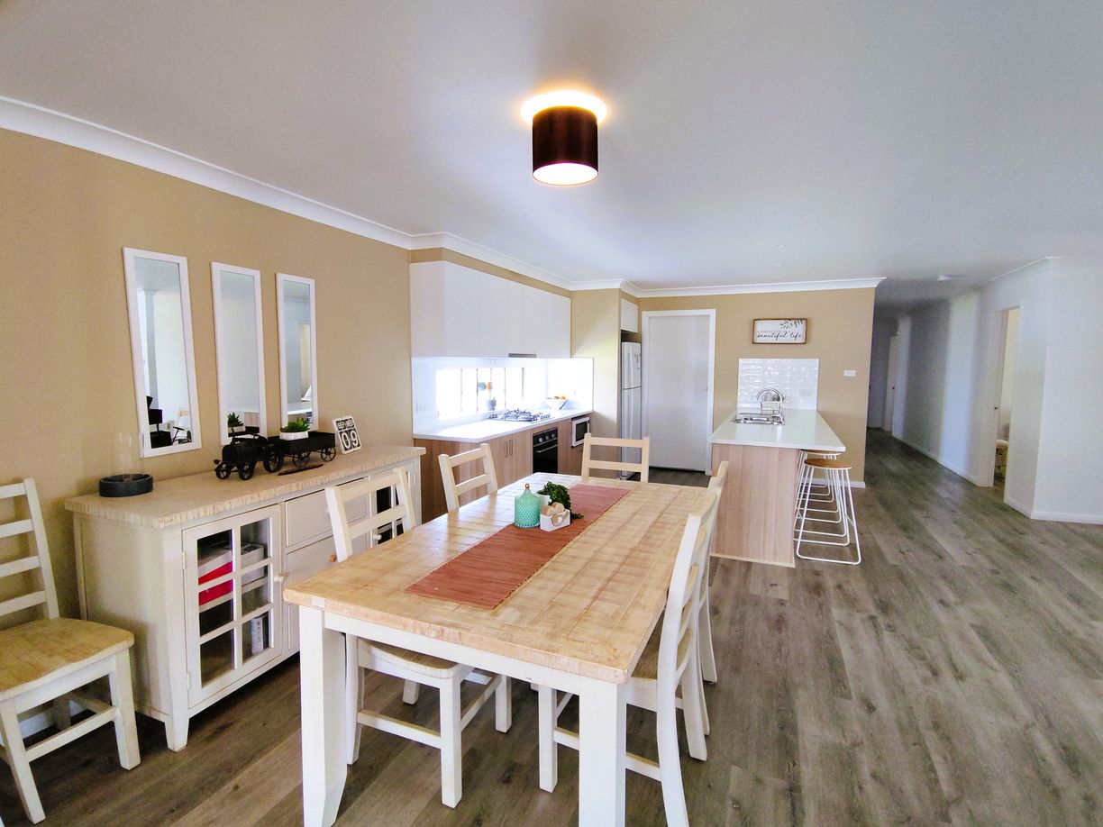 25 Simpson Drive — photo 10 of 30