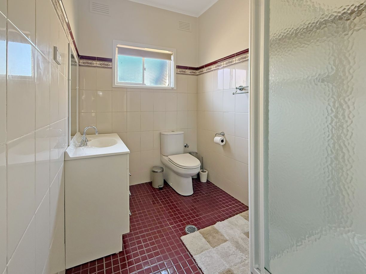 44 Brundah Street — photo 10 of 20