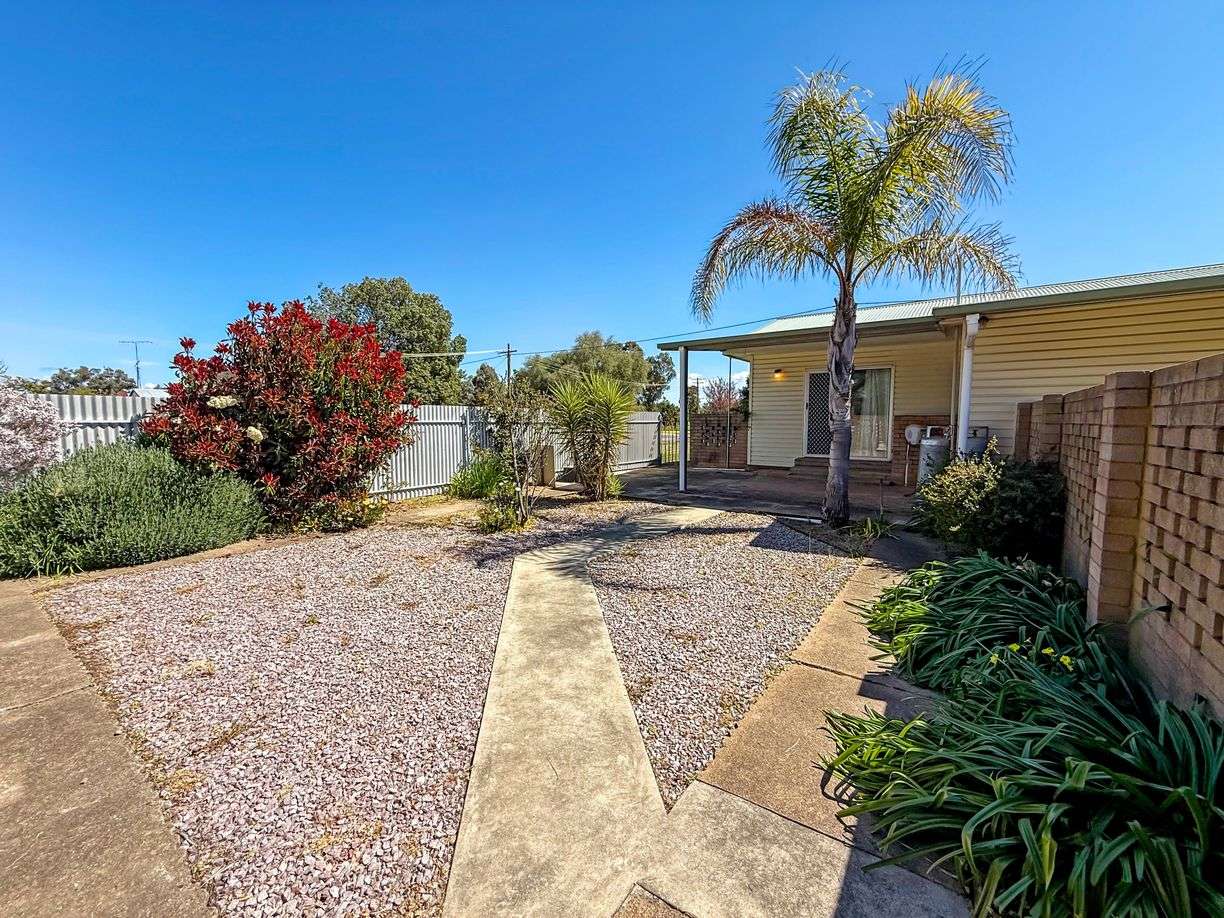 44 Brundah Street — photo 12 of 20