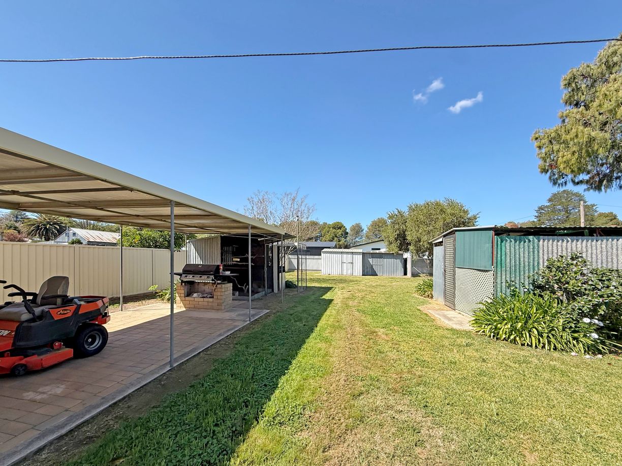 44 Brundah Street — photo 14 of 20