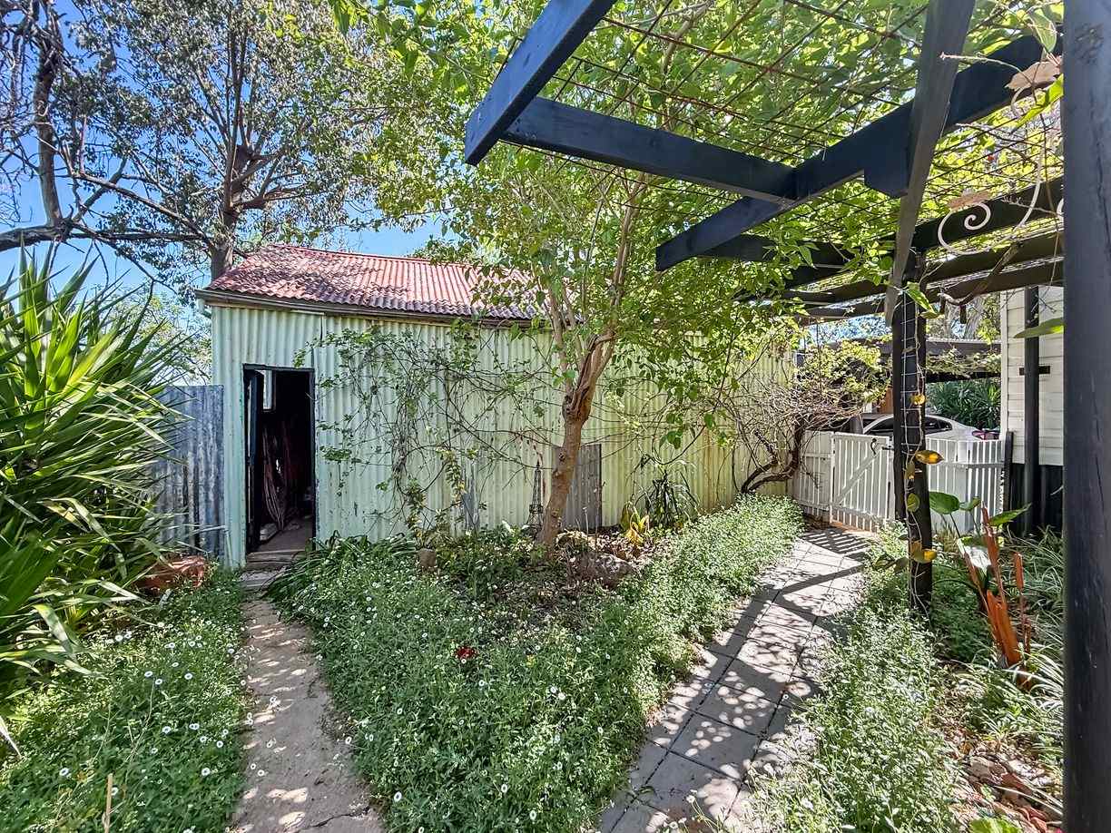 89 Cowra Road — photo 15 of 23
