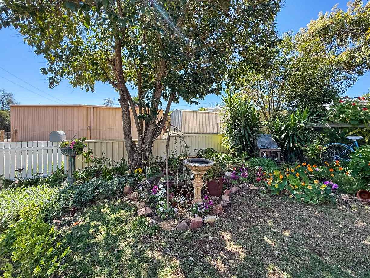 89 Cowra Road — photo 17 of 23