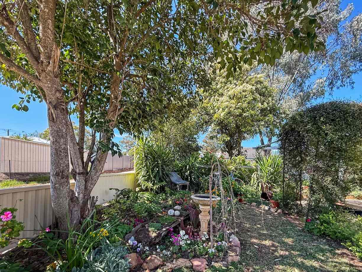 89 Cowra Road — photo 18 of 23