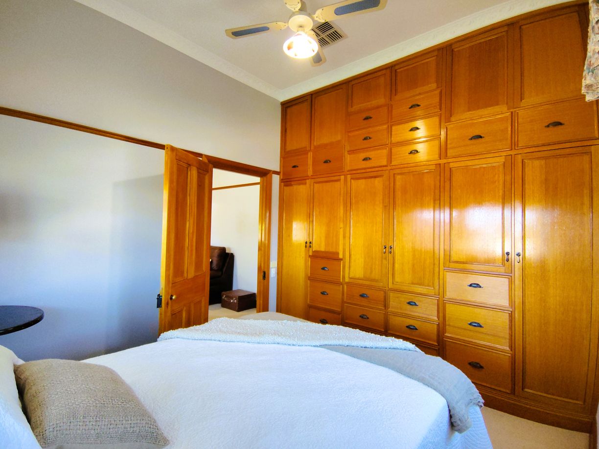 18 Wood Street — photo 9 of 26