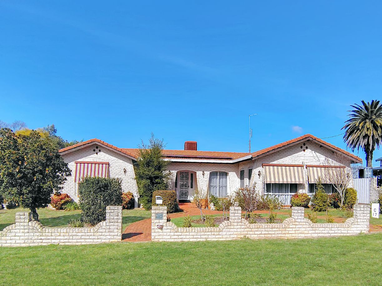 41 Rose Street — photo from Raine & Horne Young