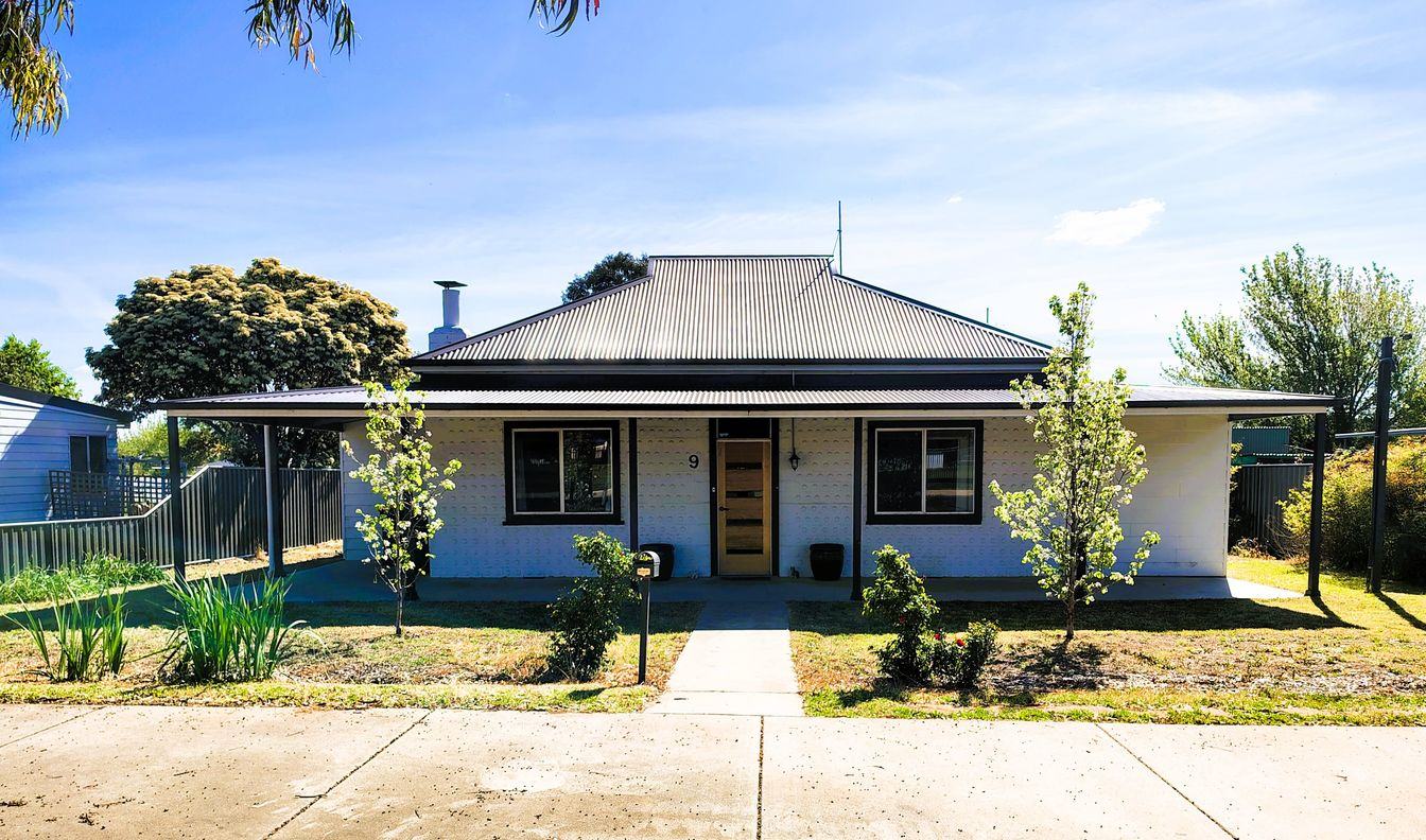 9 Warraderry Street — photo from Raine & Horne Young