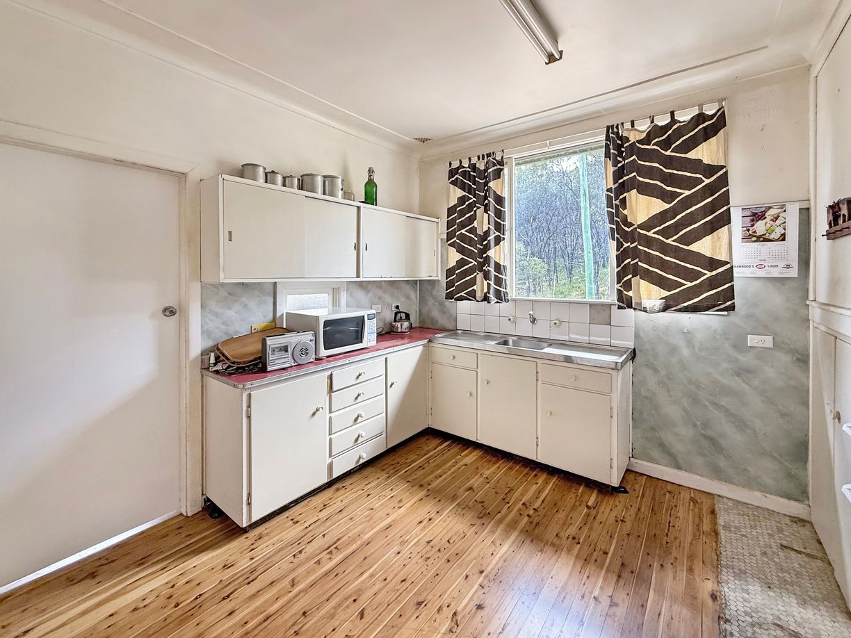 808 Gooloogong Road — photo 3 of 17