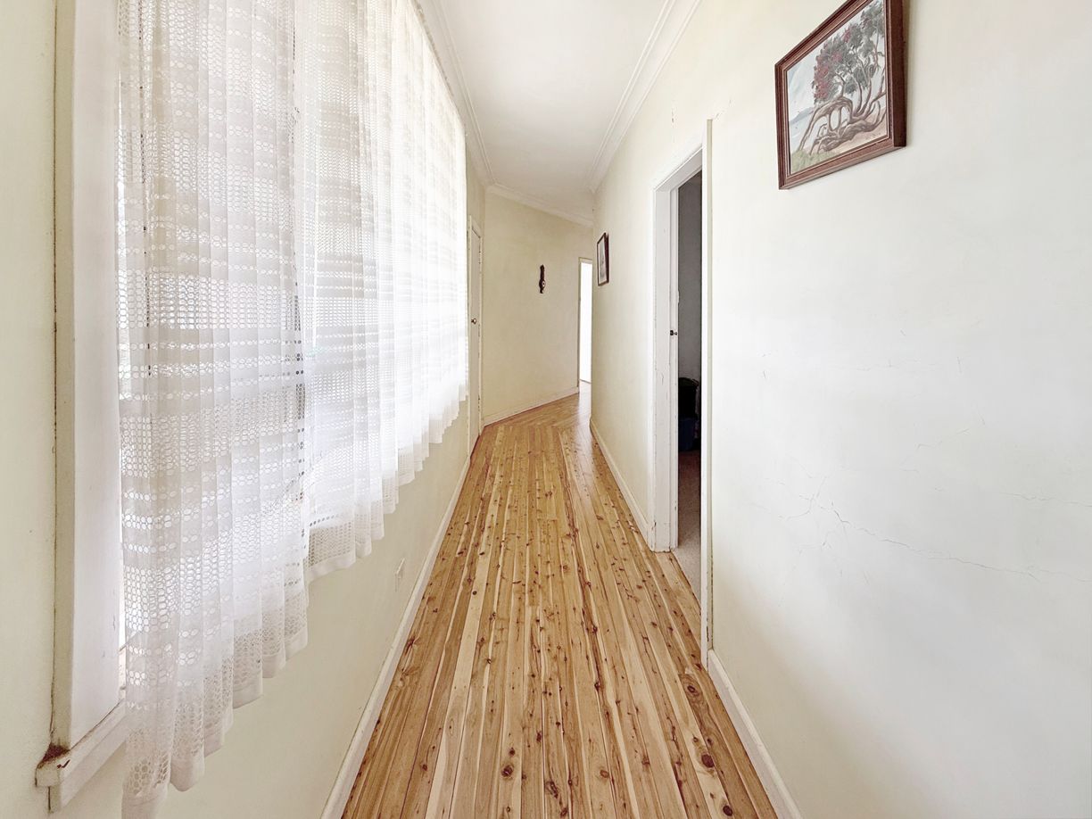 808 Gooloogong Road — photo 8 of 17