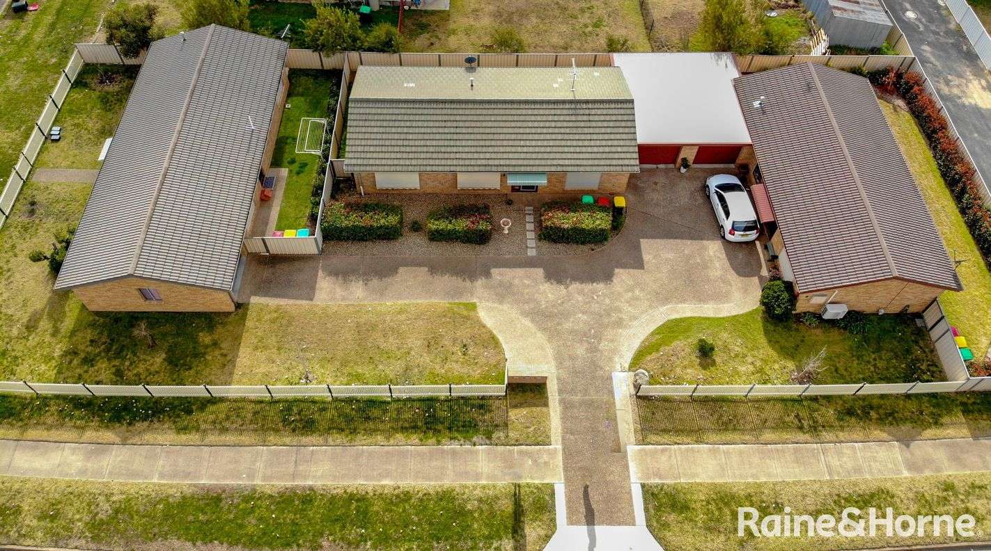 Units 1-3/44 Murringo Street — photo 22 of 22