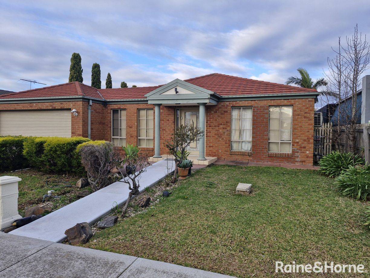 5 Rose Hedge Drive — photo from Raine & Horne St Albans