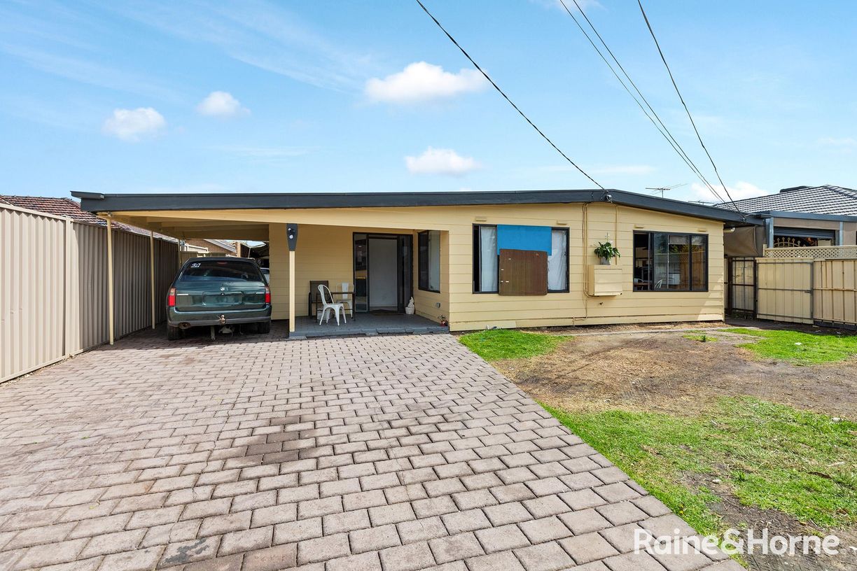 5 Agnes Street — photo from Raine & Horne St Albans