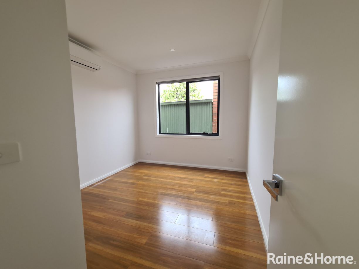 5, 6, 7/16-18 Curtin Street — photo 4 of 23