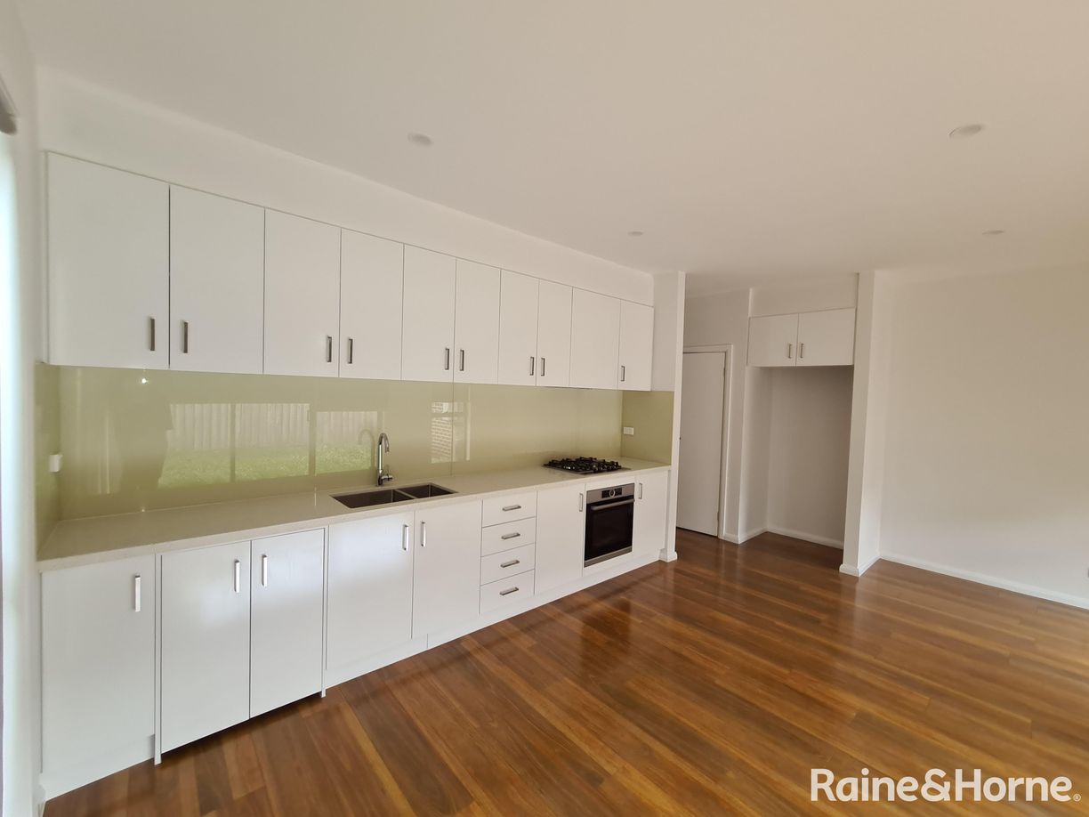 5, 6, 7/16-18 Curtin Street — photo 7 of 23
