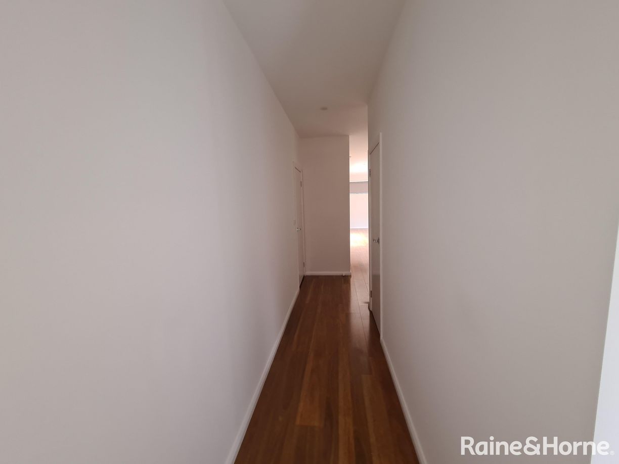 5, 6, 7/16-18 Curtin Street — photo 9 of 23