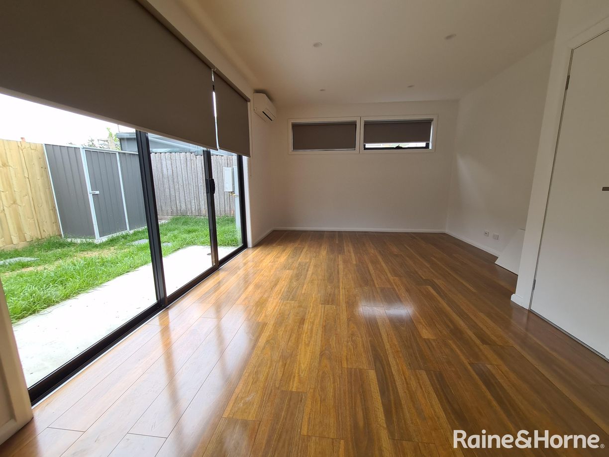 5, 6, 7/16-18 Curtin Street — photo 13 of 23