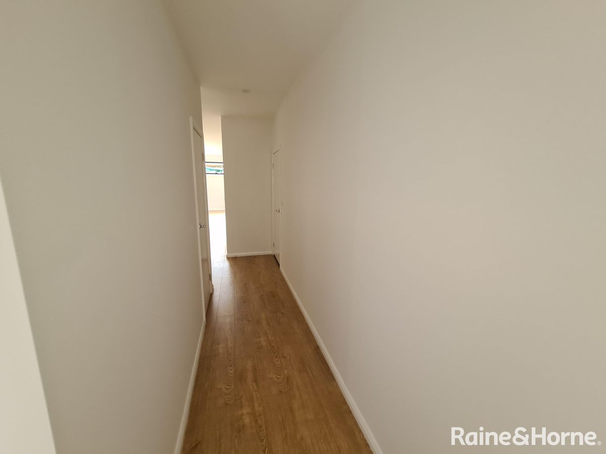 5, 6, 7/16-18 Curtin Street — photo 15 of 23