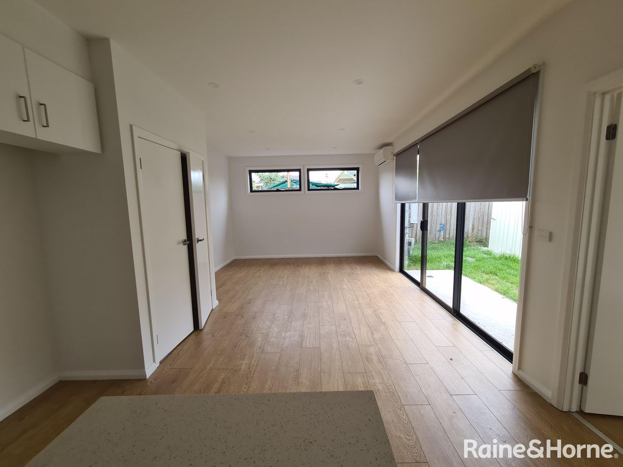 5, 6, 7/16-18 Curtin Street — photo 18 of 23