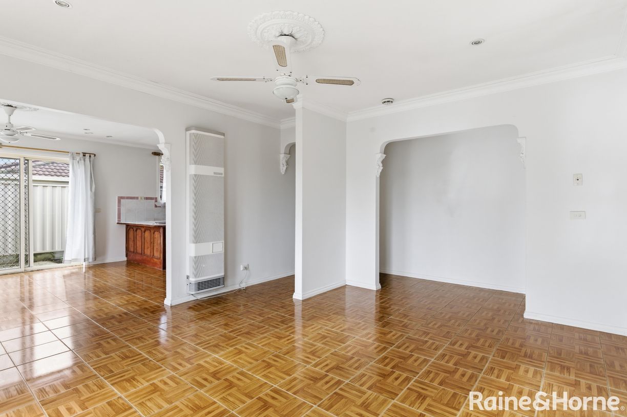 2/29 Henry Street — photo 4 of 21