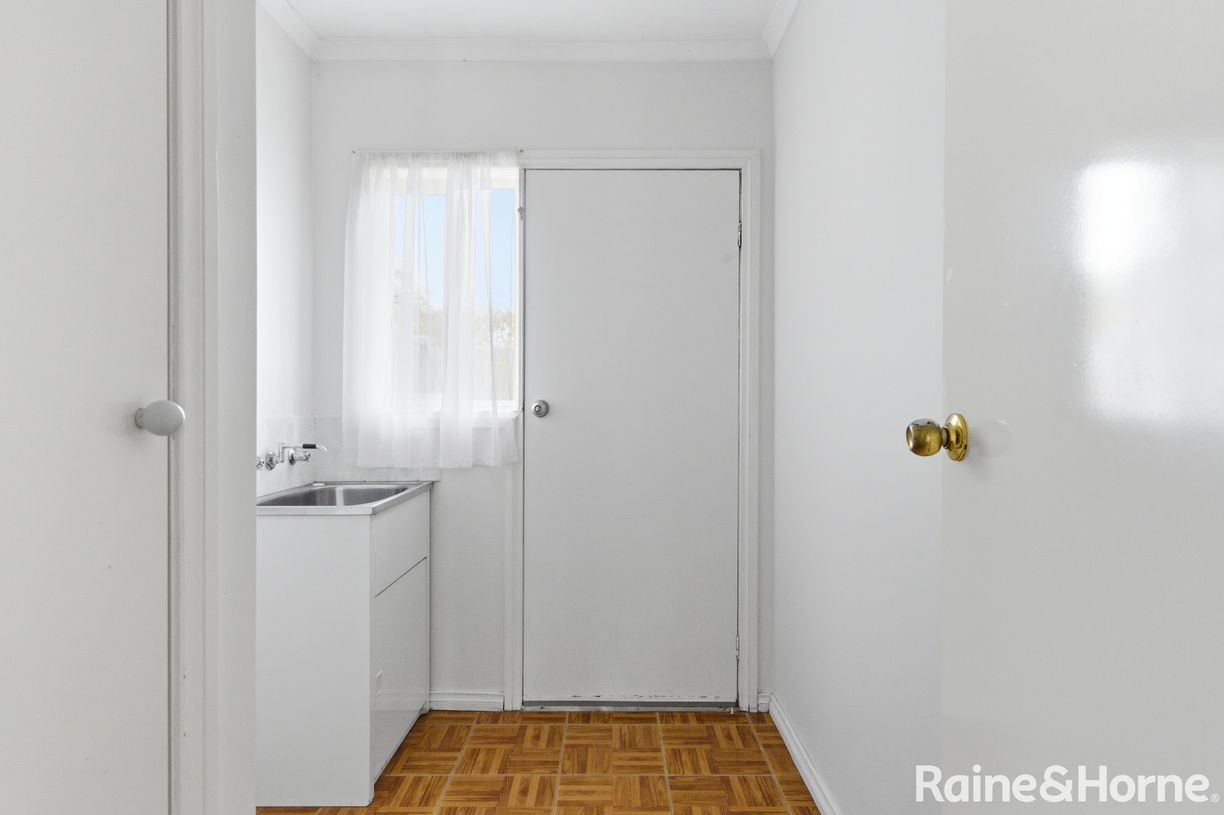 2/29 Henry Street — photo 12 of 21