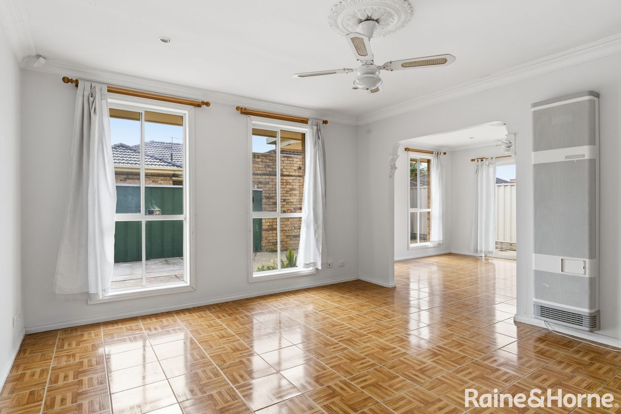 2/29 Henry Street — photo 3 of 21