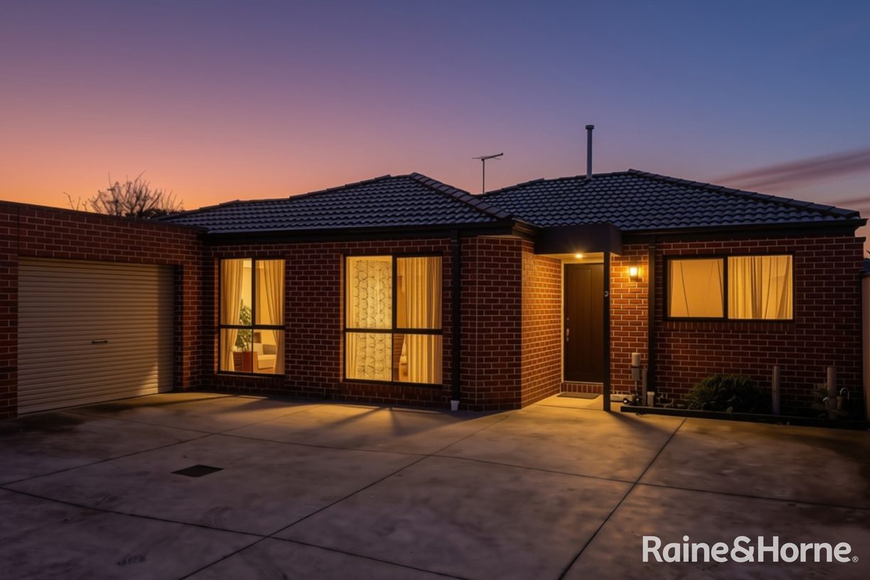 2/53 Shakespeare Dr — photo from Raine & Horne St Albans