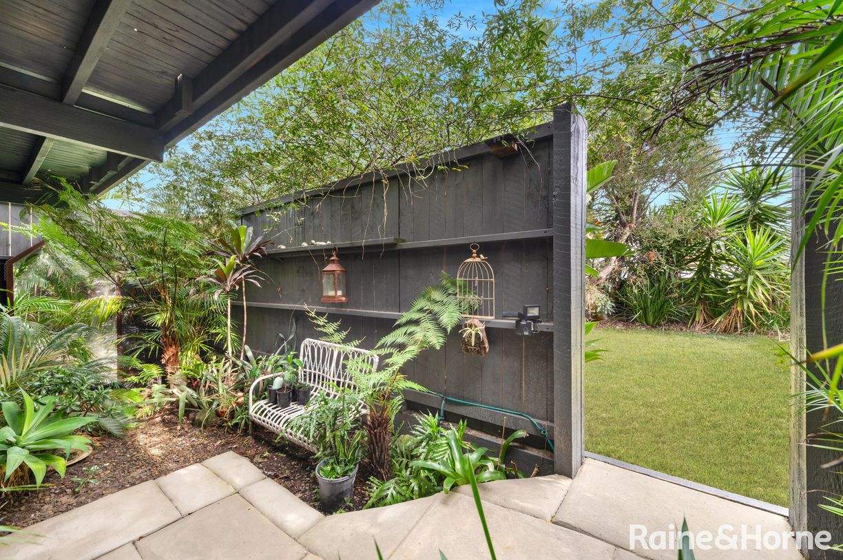 40 Golden Hill Avenue — photo 8 of 14