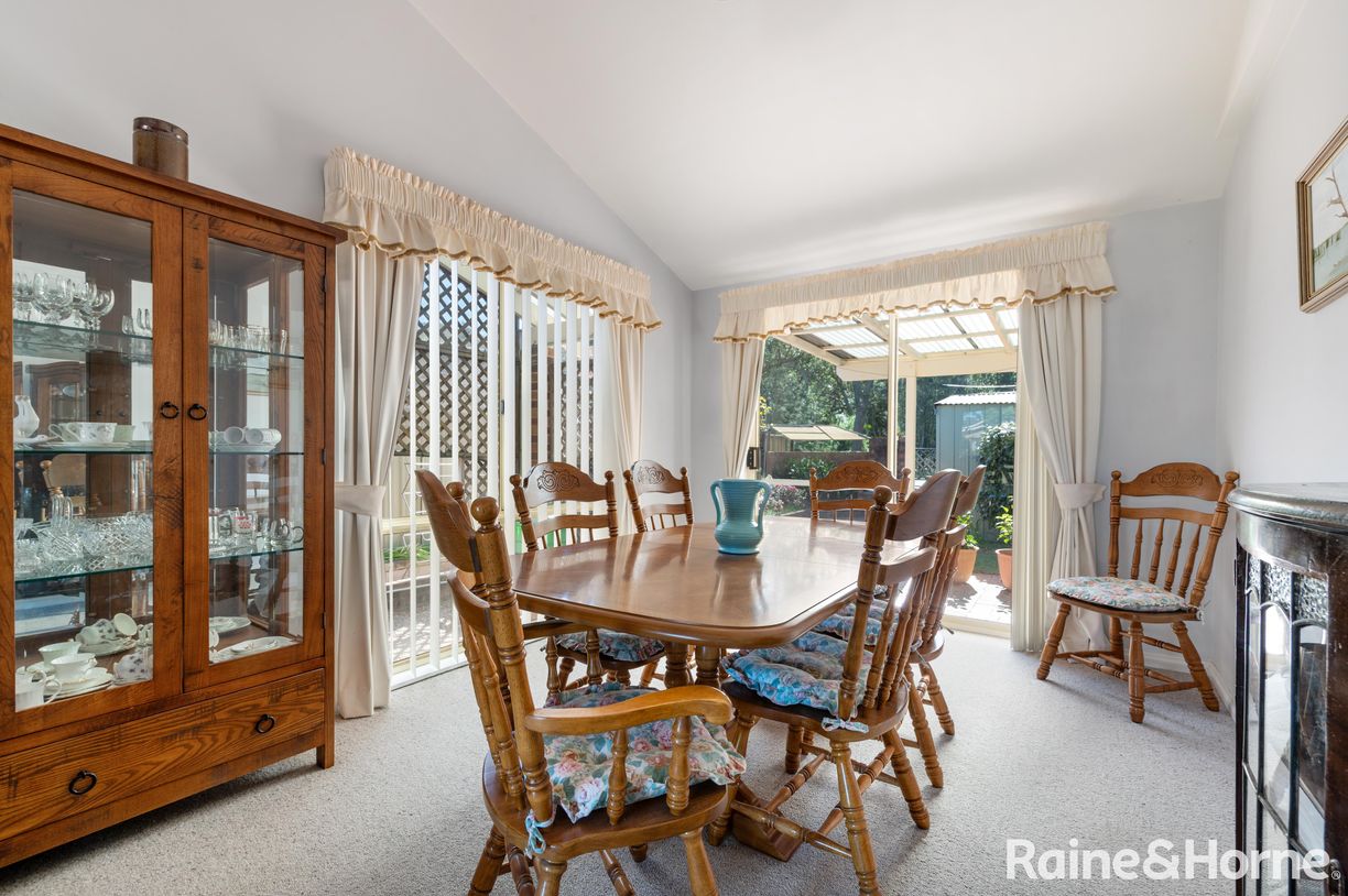 5 Lovegrove Street — photo 7 of 12