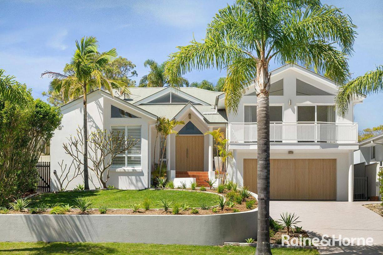 39 Scott Street — photo from Raine & Horne Shoalhaven Heads
