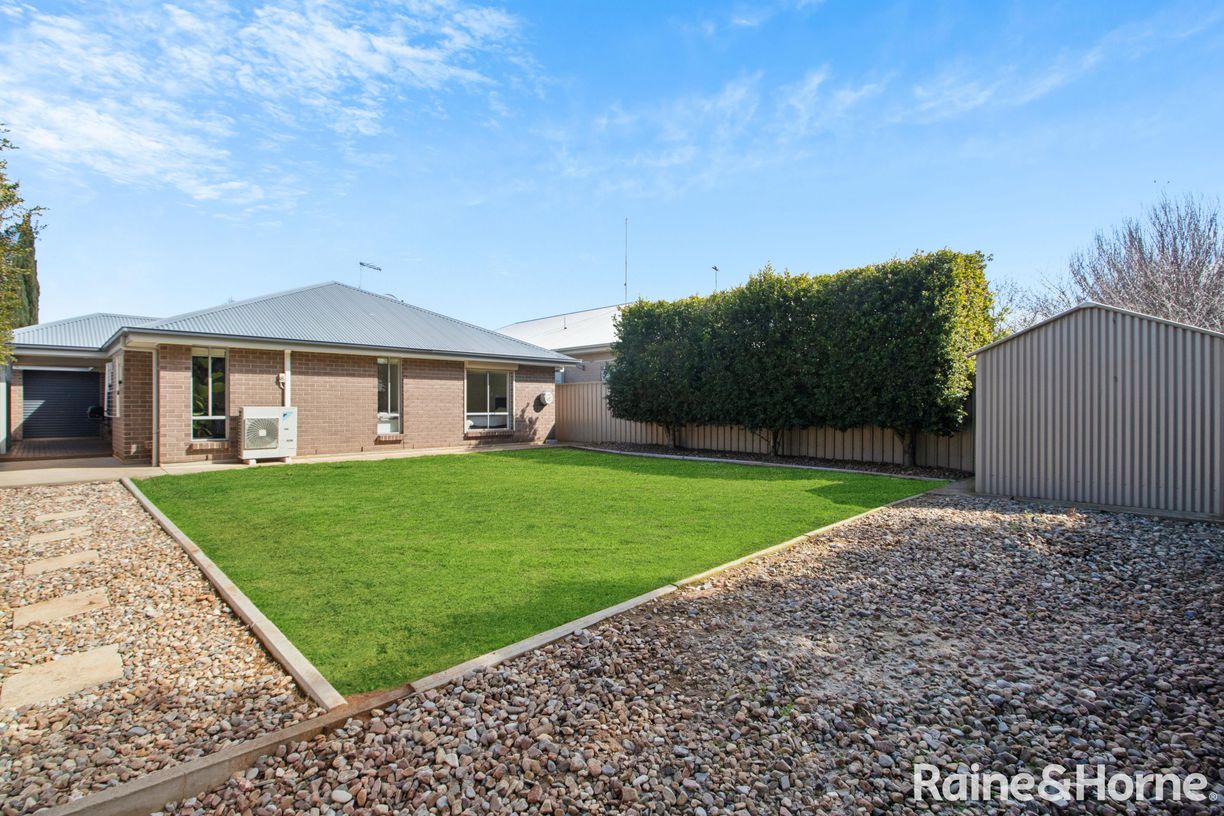8 Waterlily Terrace — photo 14 of 14