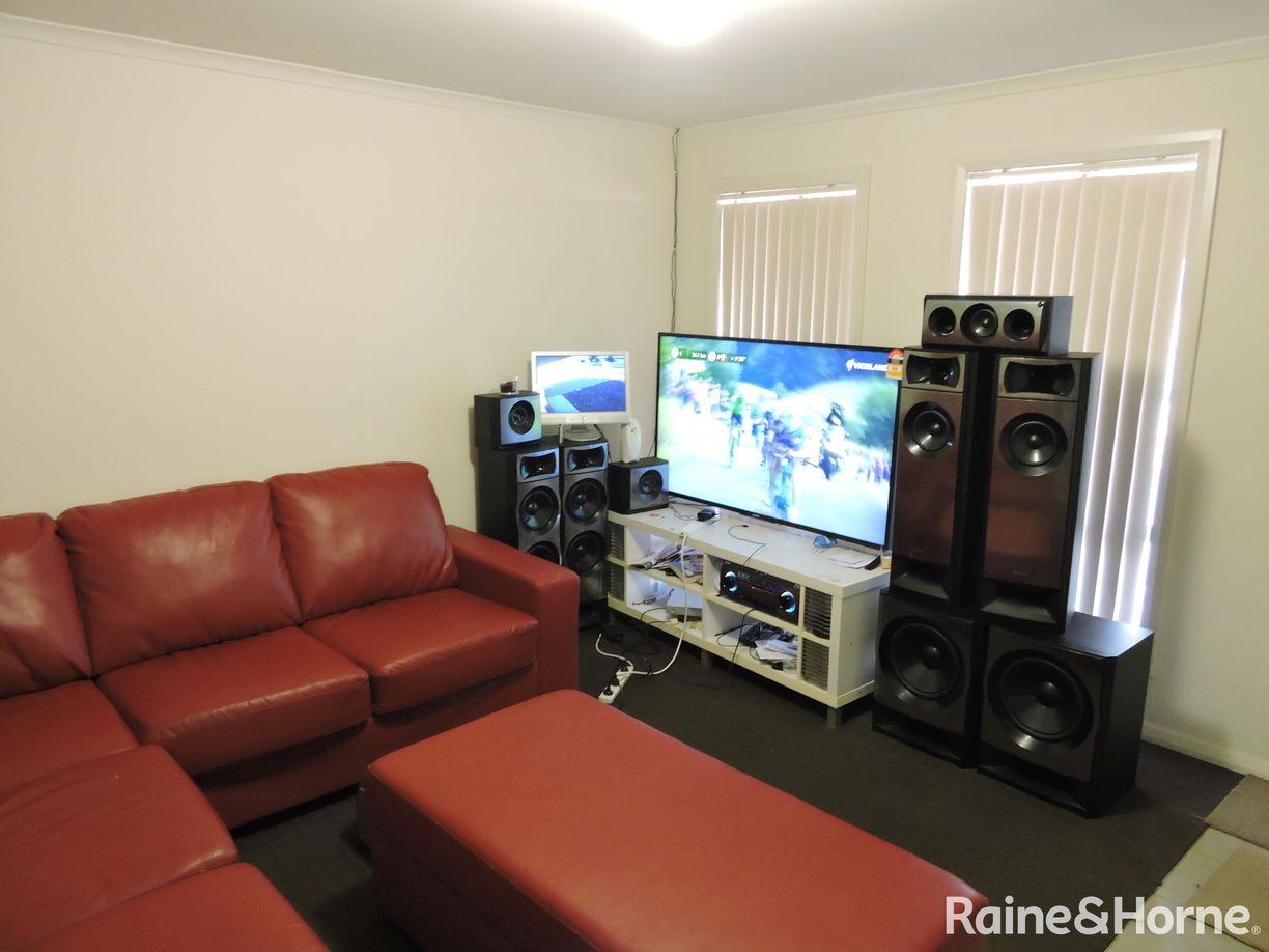 94 Hindmarsh Road — photo 5 of 13