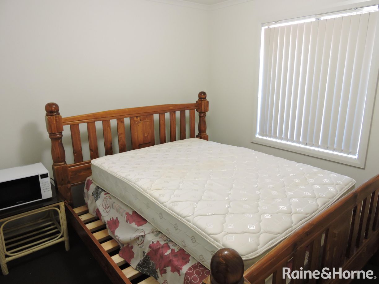 94 Hindmarsh Road — photo 8 of 13