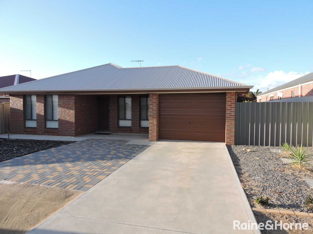 94 Hindmarsh Road — photo from Raine & Horne Murraylands RLA 145239