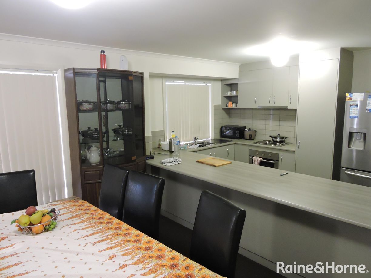 94 Hindmarsh Road — photo 3 of 13